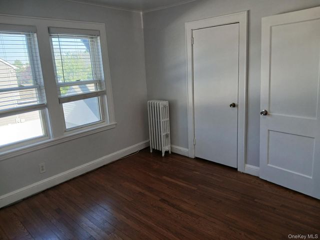 666 Willis Avenue, Williston Park, NY 11596