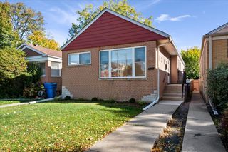 6707 N Whipple Street, Chicago, IL 60645