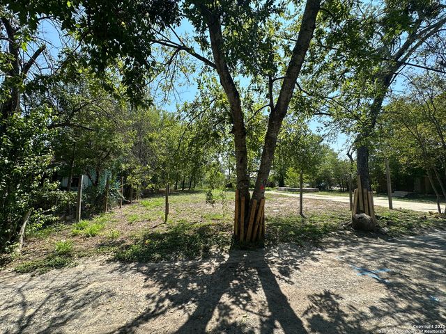 1910 Lennon, San Antonio, TX 78223