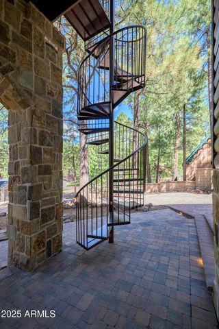 17385 MOUNTAINSIDE Place, Munds Park, AZ 86017