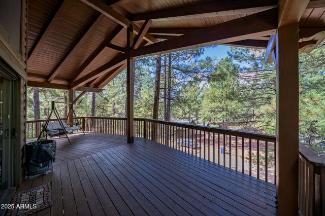 17385 MOUNTAINSIDE Place, Munds Park, AZ 86017