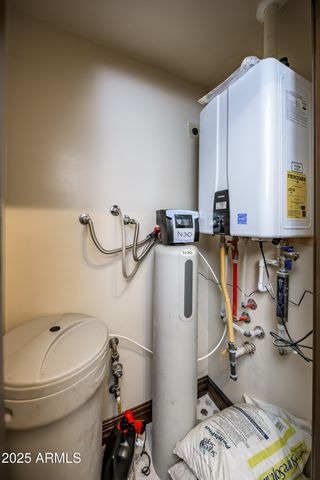 17385 MOUNTAINSIDE Place, Munds Park, AZ 86017