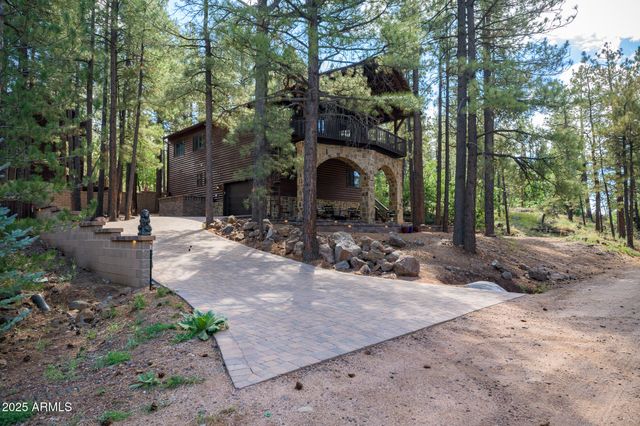 17385 MOUNTAINSIDE Place, Munds Park, AZ 86017