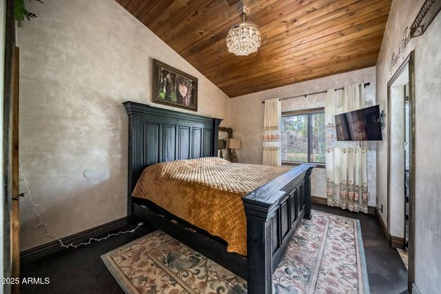 17385 MOUNTAINSIDE Place, Munds Park, AZ 86017