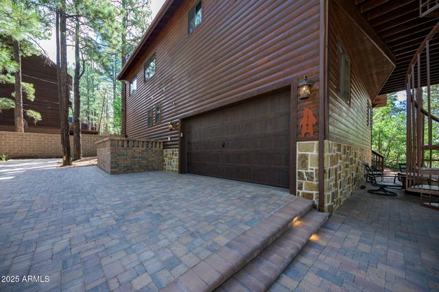 17385 MOUNTAINSIDE Place, Munds Park, AZ 86017