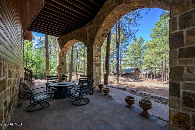 17385 MOUNTAINSIDE Place, Munds Park, AZ 86017