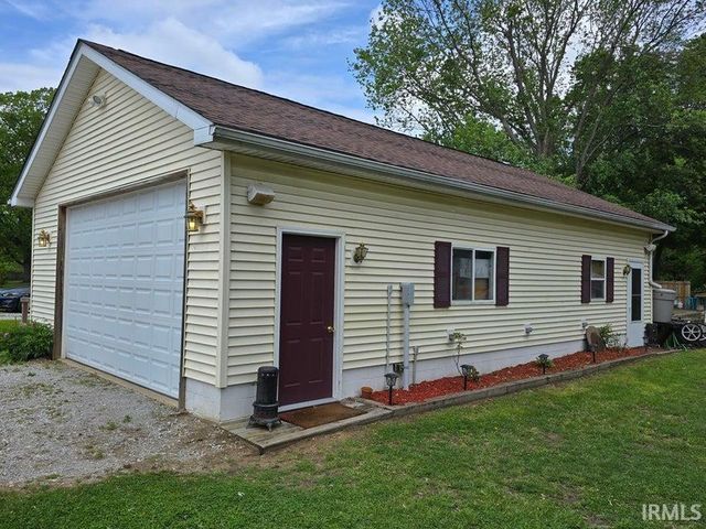 3020 E 200 S Road, Knox, IN 46534