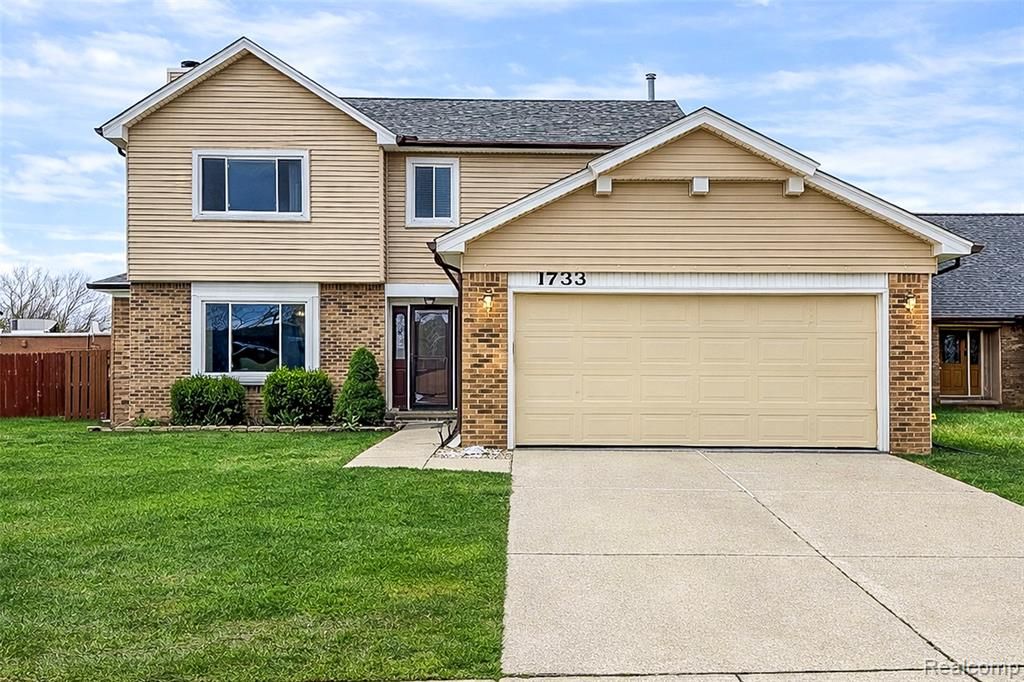 1733 Fern Court, Canton, MI 48188