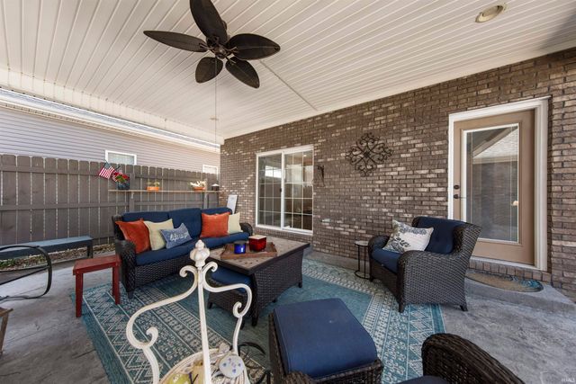 15333 Reading Drive, Evansville, IN 47725