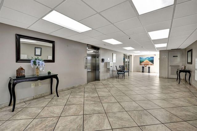 3910 Inverrary Boulevard 601-B, Lauderhill, FL 33319