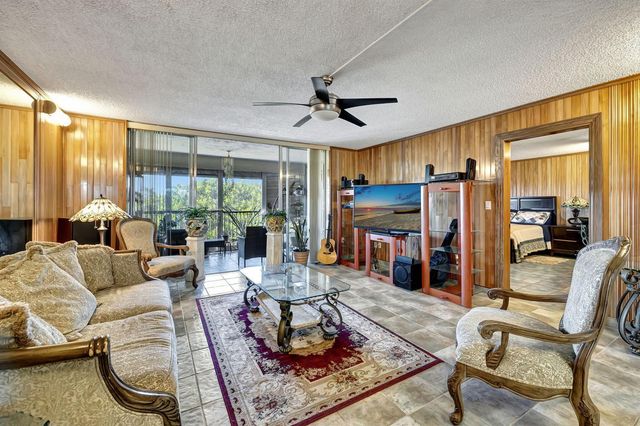 3910 Inverrary Boulevard 601-B, Lauderhill, FL 33319
