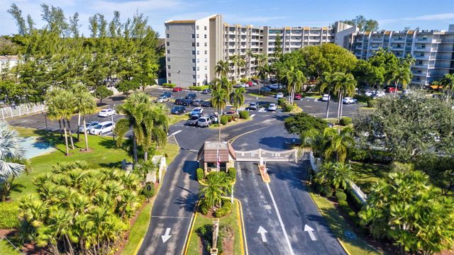 3910 Inverrary Boulevard 601-B, Lauderhill, FL 33319