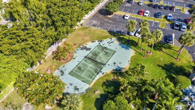 3910 Inverrary Boulevard 601-B, Lauderhill, FL 33319