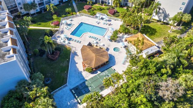 3910 Inverrary Boulevard 601-B, Lauderhill, FL 33319