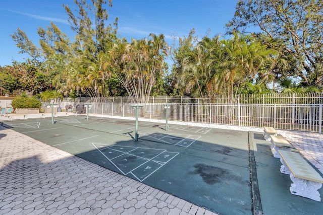 3910 Inverrary Boulevard 601-B, Lauderhill, FL 33319