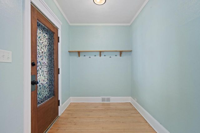 3446 S Delaware AVENUE, Milwaukee, WI 53207