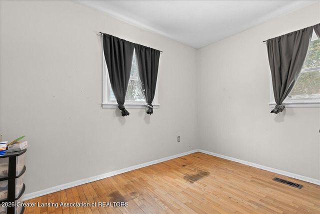 1421 Lamont Street, Lansing, MI 48915