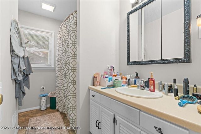 1421 Lamont Street, Lansing, MI 48915