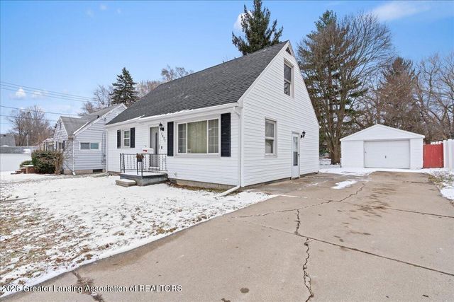 1421 Lamont Street, Lansing, MI 48915