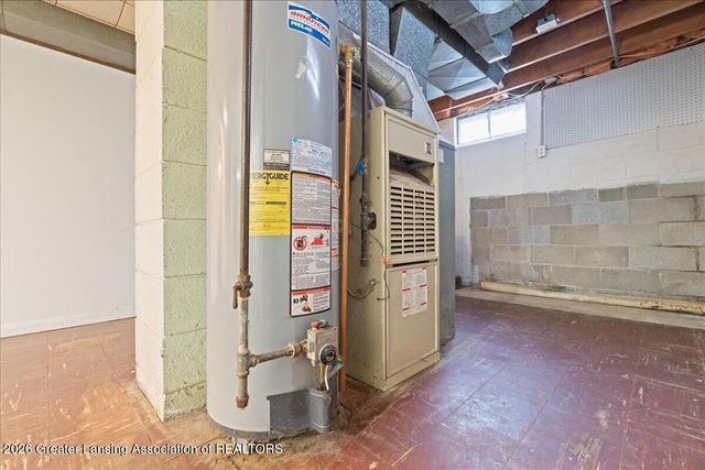 1421 Lamont Street, Lansing, MI 48915