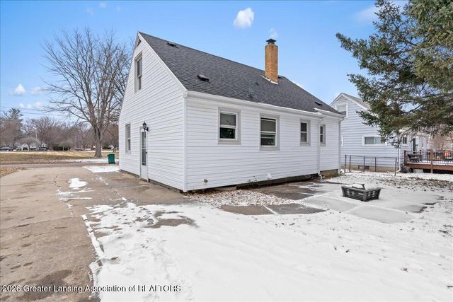 1421 Lamont Street, Lansing, MI 48915