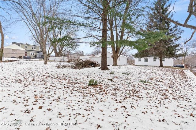 1421 Lamont Street, Lansing, MI 48915