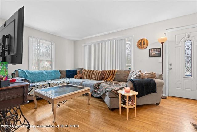 1421 Lamont Street, Lansing, MI 48915