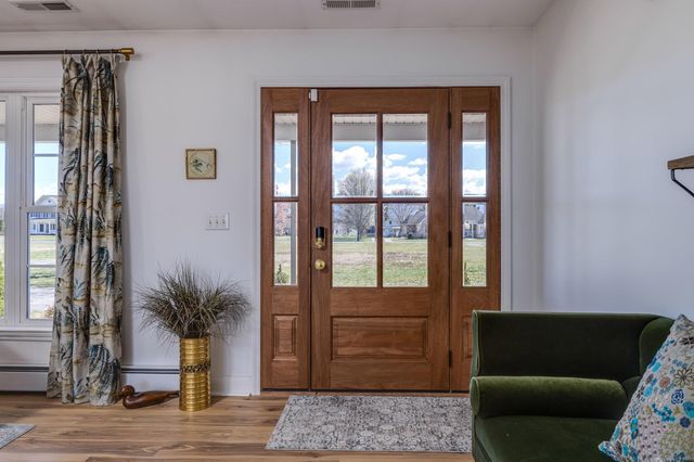 901 RIVERSIDE AVE, Grottoes, VA 24441