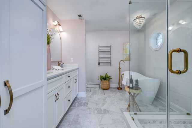 901 RIVERSIDE AVE, Grottoes, VA 24441