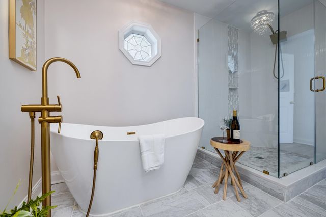 901 RIVERSIDE AVE, Grottoes, VA 24441