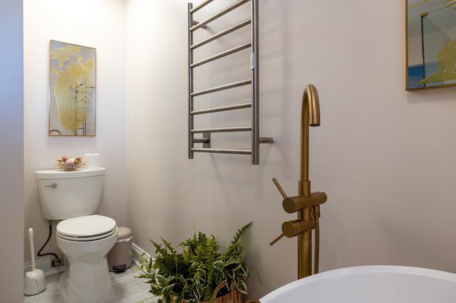 901 RIVERSIDE AVE, Grottoes, VA 24441