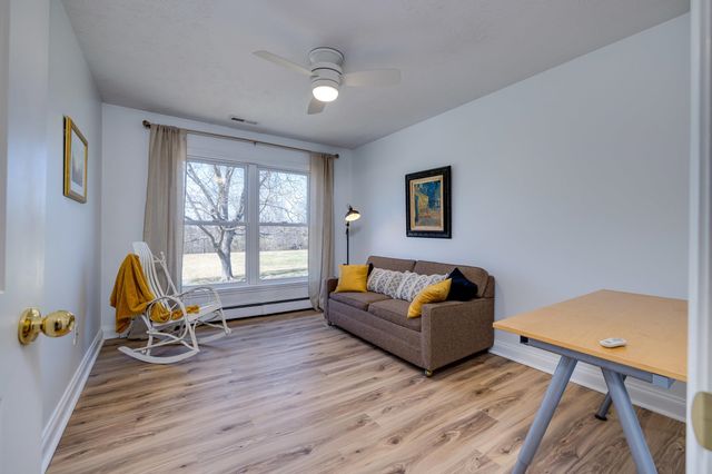 901 RIVERSIDE AVE, Grottoes, VA 24441