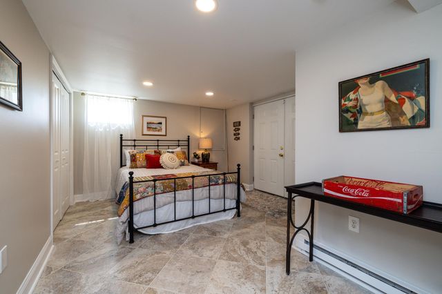 901 RIVERSIDE AVE, Grottoes, VA 24441