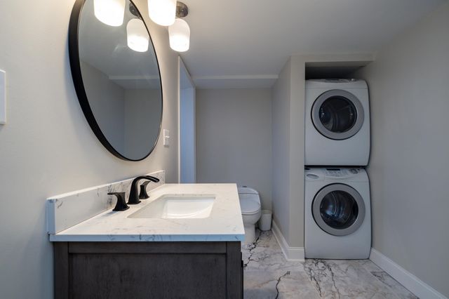 901 RIVERSIDE AVE, Grottoes, VA 24441