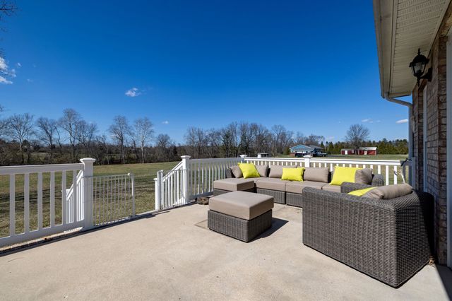 901 RIVERSIDE AVE, Grottoes, VA 24441