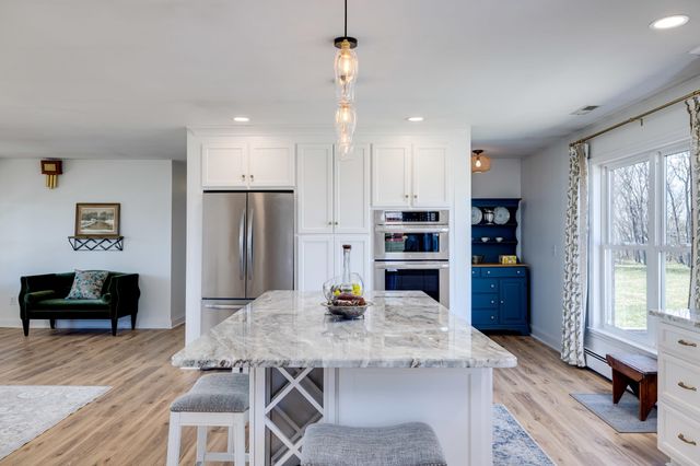 901 RIVERSIDE AVE, Grottoes, VA 24441