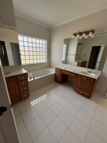 140 County Road 167, Georgetown, TX 78626