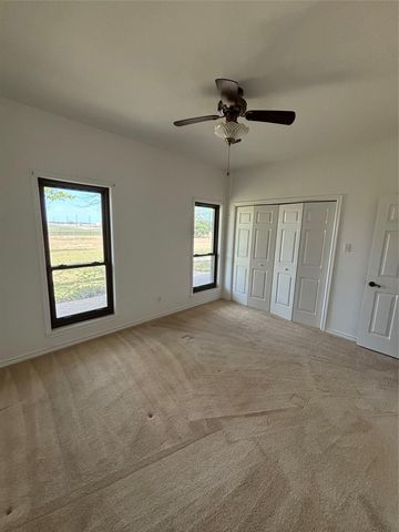 140 County Road 167, Georgetown, TX 78626