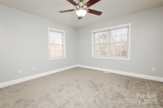 89 Bobcat Path, Marion, NC 28752