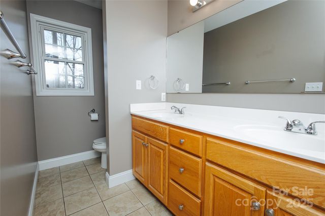 89 Bobcat Path, Marion, NC 28752