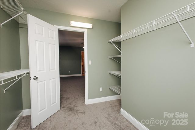 89 Bobcat Path, Marion, NC 28752