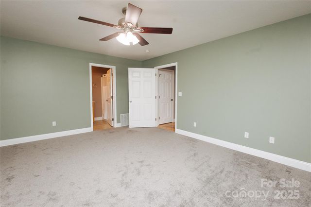 89 Bobcat Path, Marion, NC 28752