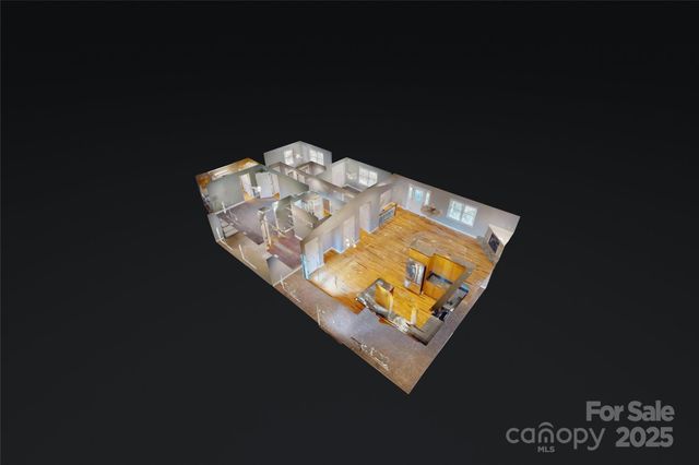 89 Bobcat Path, Marion, NC 28752