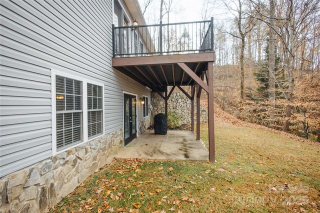 89 Bobcat Path, Marion, NC 28752