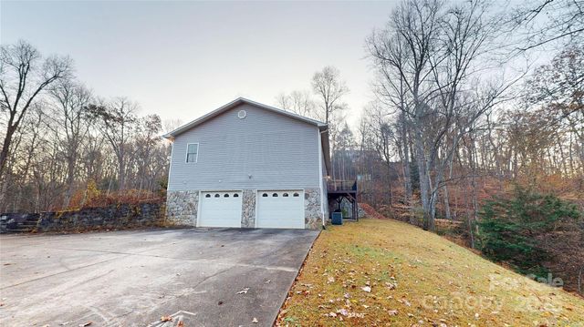 89 Bobcat Path, Marion, NC 28752