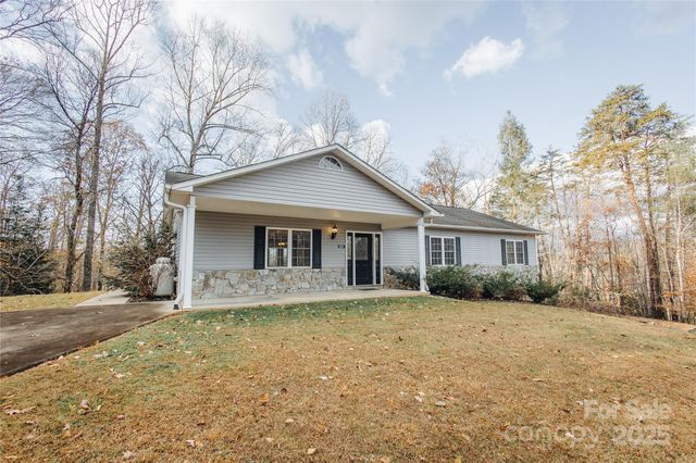 89 Bobcat Path, Marion, NC 28752