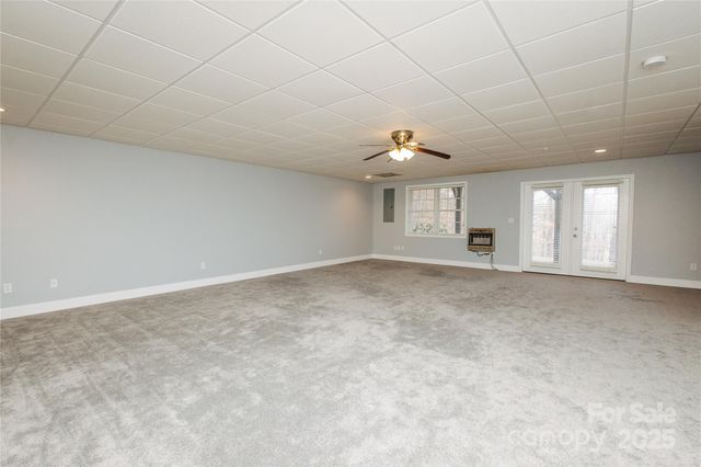 89 Bobcat Path, Marion, NC 28752