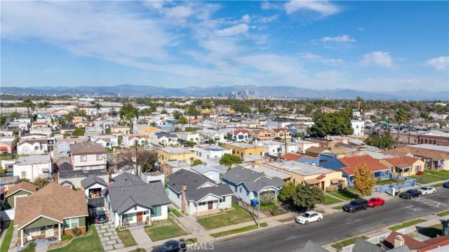 1845 W 66th, Los Angeles, CA 90047