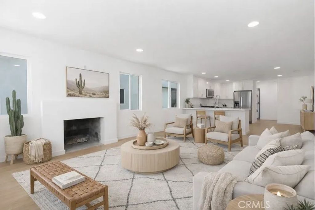 1845 W 66th, Los Angeles, CA 90047