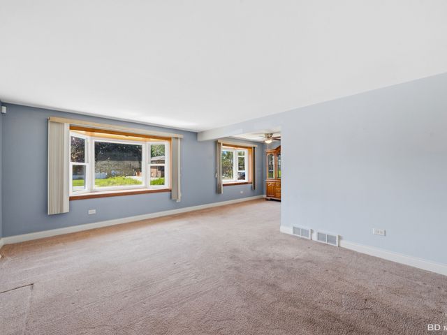11735 S Leamington Avenue, Alsip, IL 60803